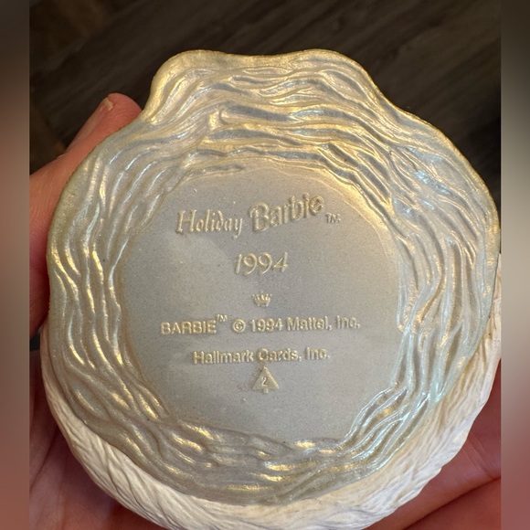 Hallmark Barbie Holiday 1994 Keepsake Collectible - Picture 4 of 4